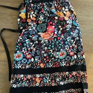 Loft Skirt - Beautiful - Never worn - Size M